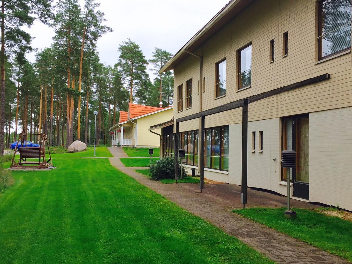 Kitinrivi B&B Kannus Exteriör bild